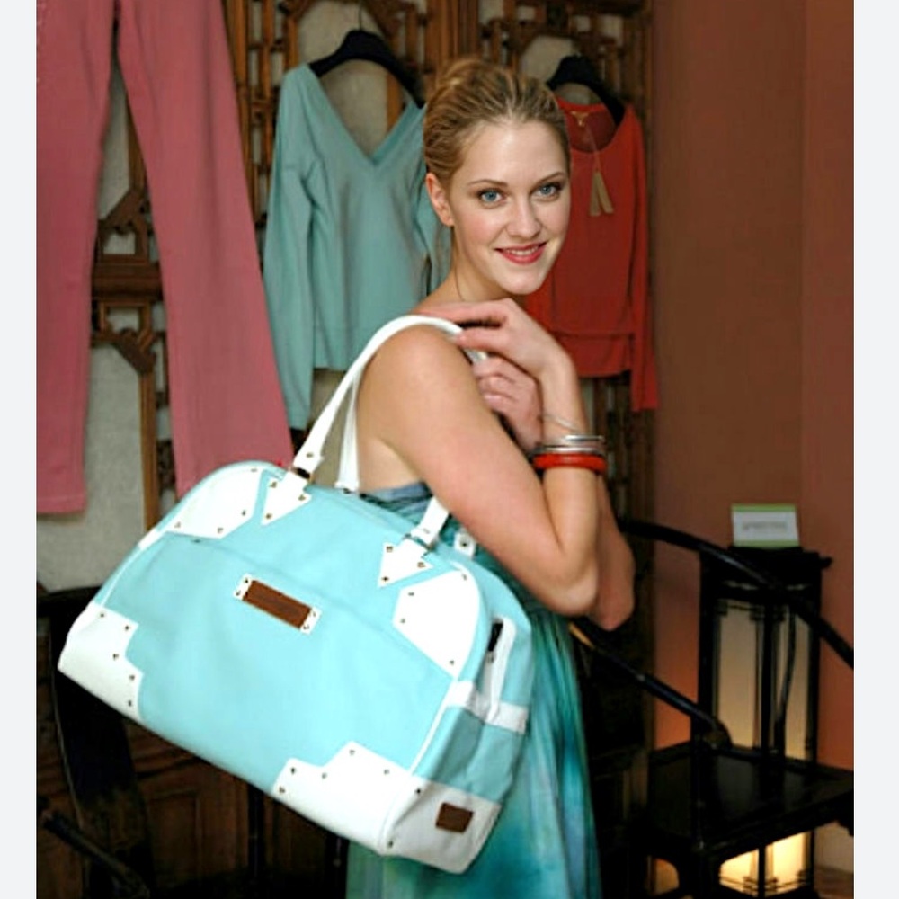 Lululemon Blue and White Yoga/Gym Bag